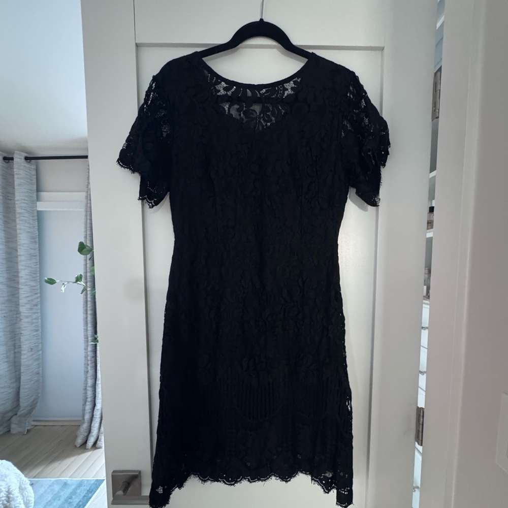 Black Lace Short Sleeve Dress